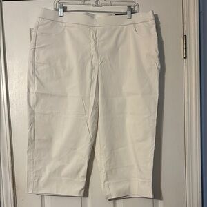 White Cropped Pants